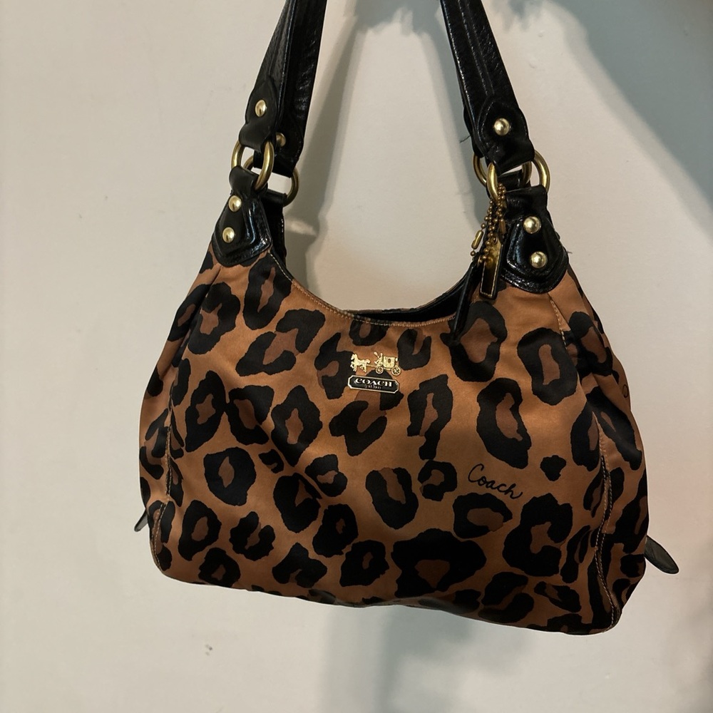 EUC COA COACH LEOPARD PRINT FABIC MADISON MAGGIE HOBO SHOULDER BAG